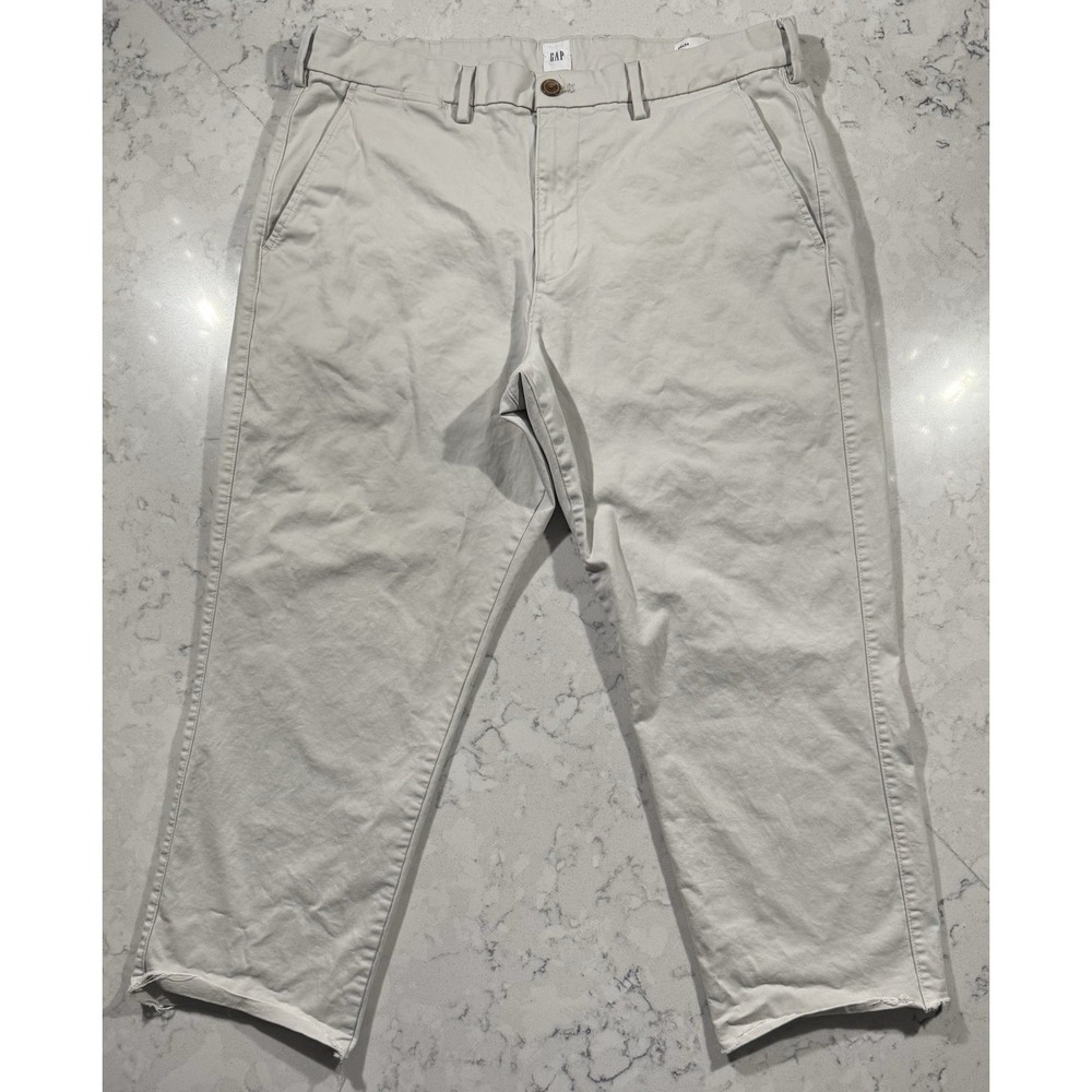 GAP Essential Khaki Pants Mens 36x34 Off White Cream Straight Tapered Leg Preppy